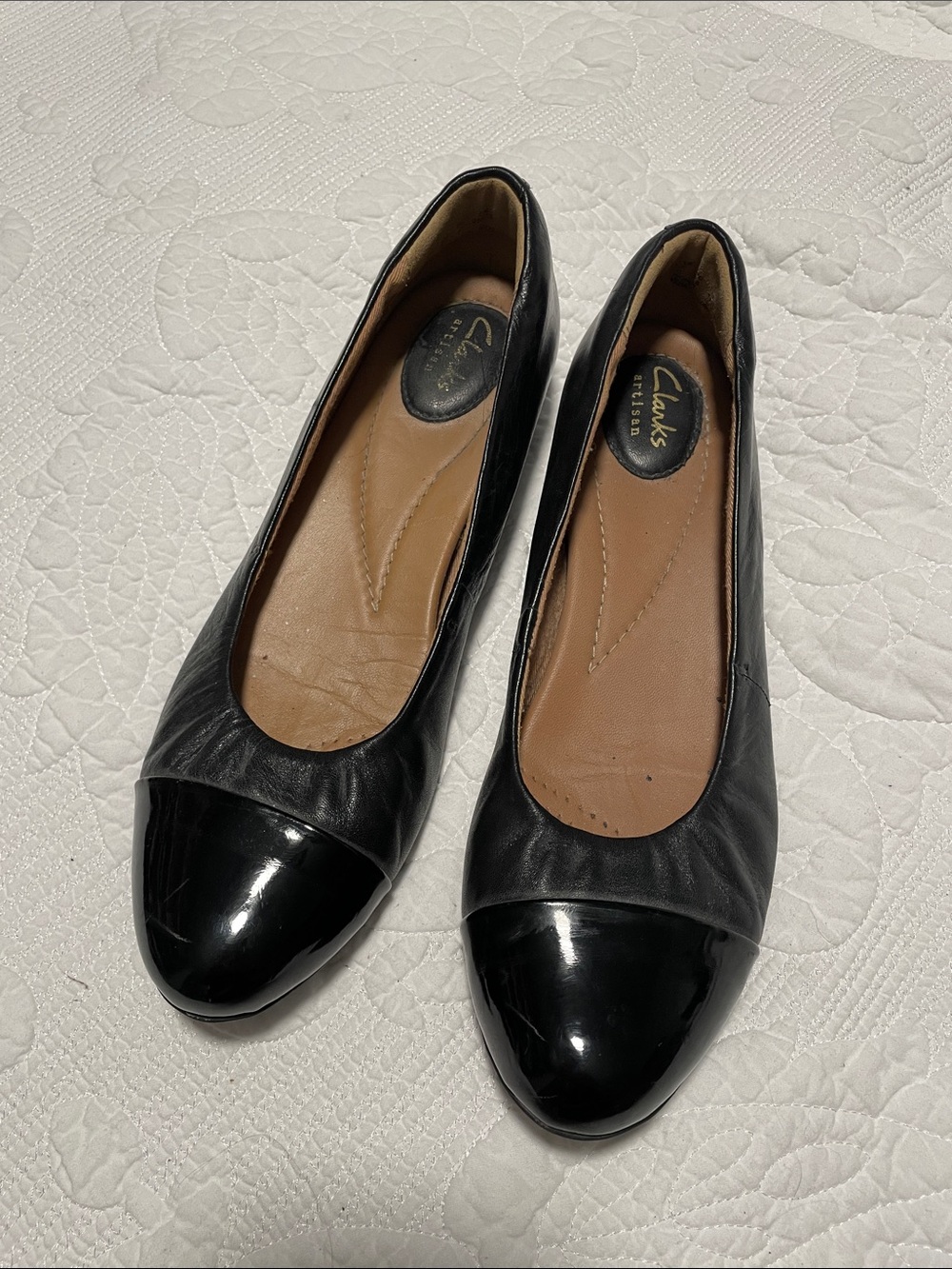 Clarks Black Leather Cap-Toe Ballet Flats with Patent Toe